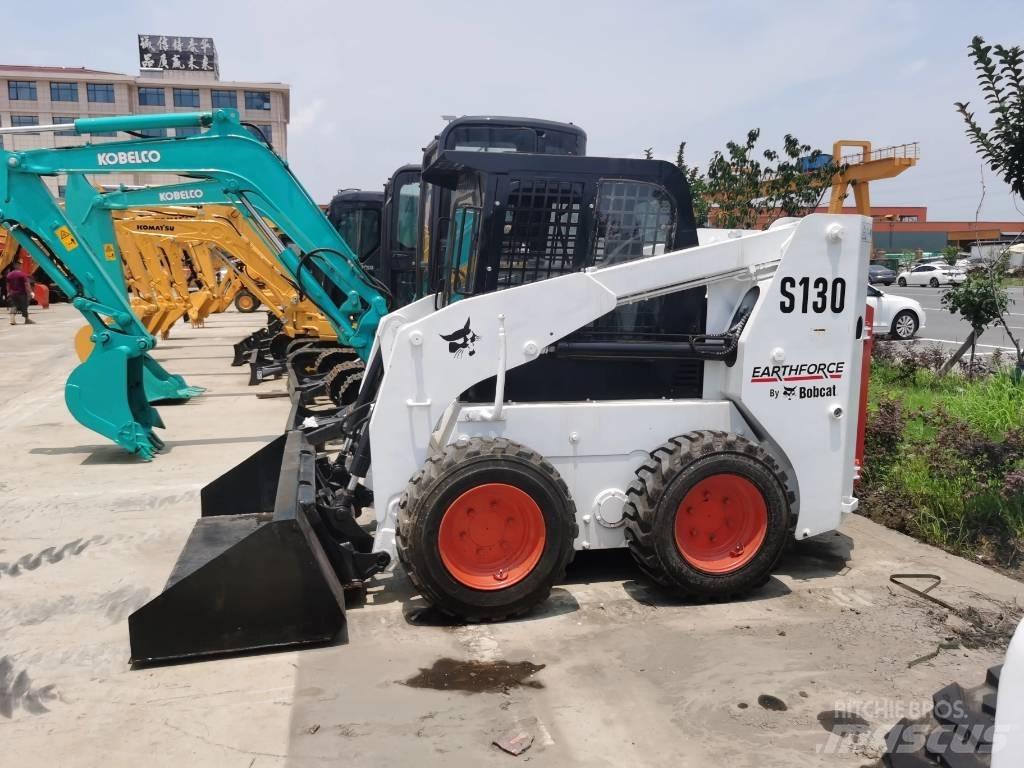 Bobcat S 130  스키드로더