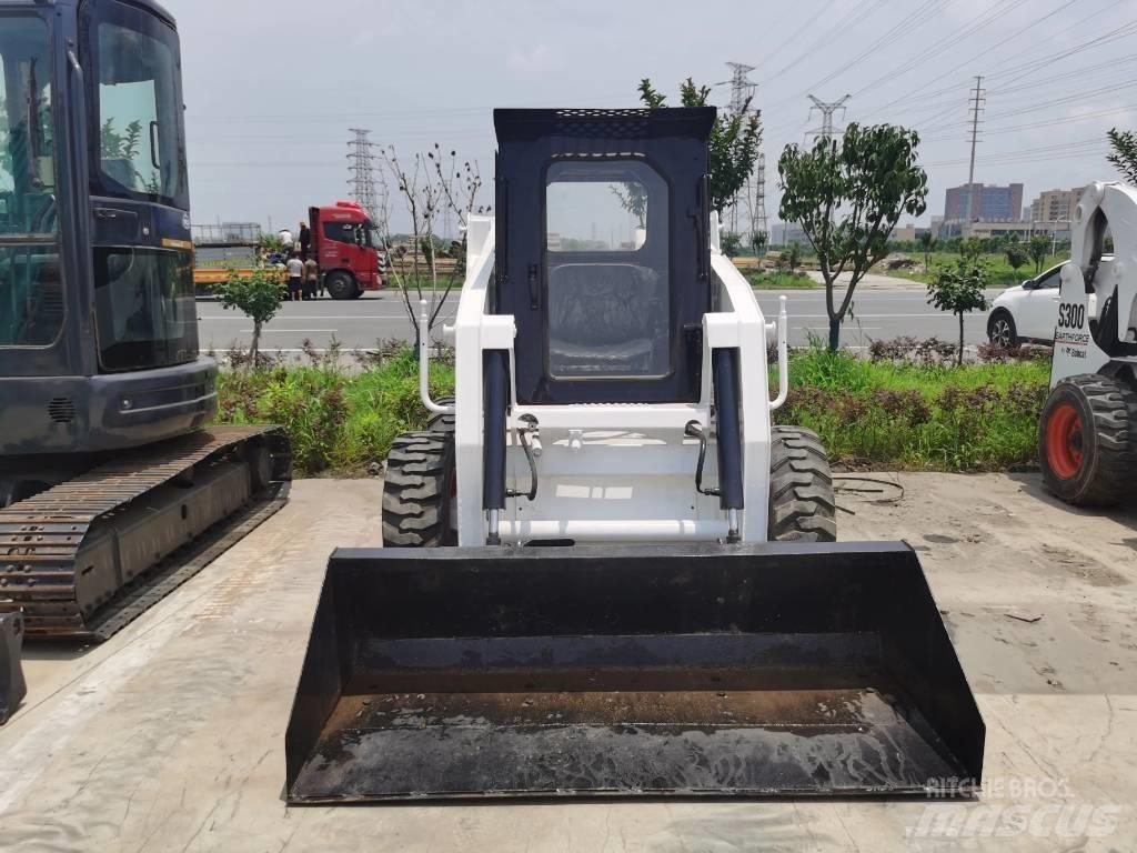 Bobcat S 130  스키드로더
