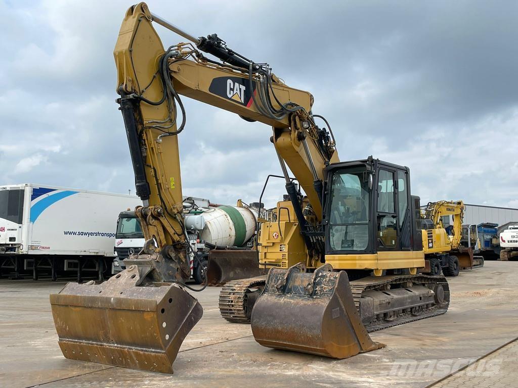 CAT 325F LCR 대형 굴삭기 29톤 이상