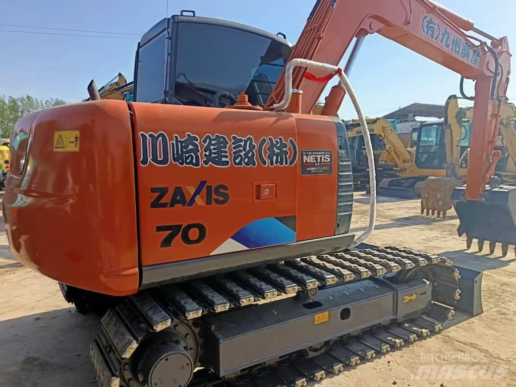 Hitachi ZX 70 대형 굴삭기 29톤 이상