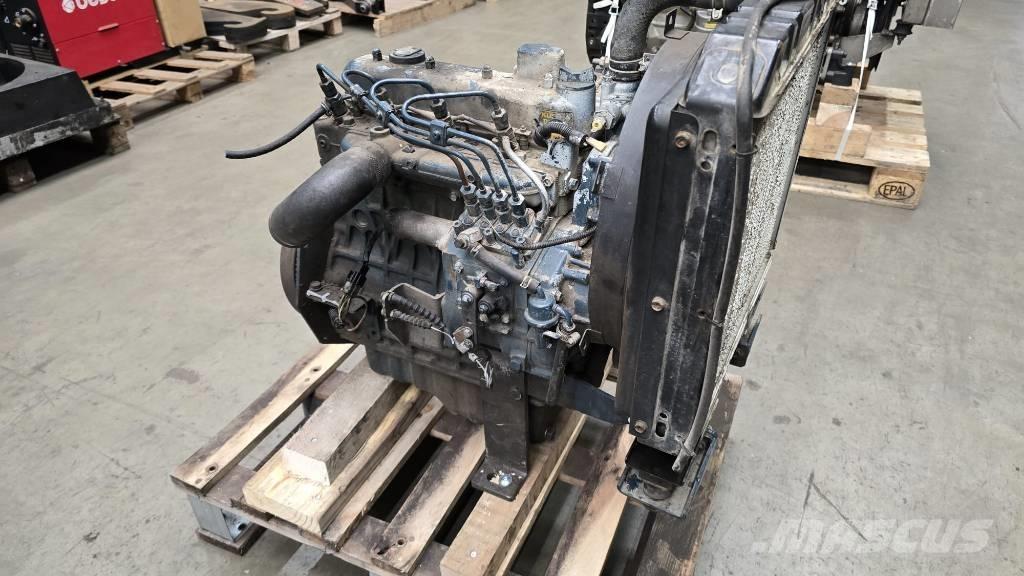 Kubota V1305-E 엔진