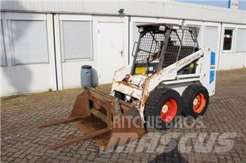 Bobcat 743  스키드로더