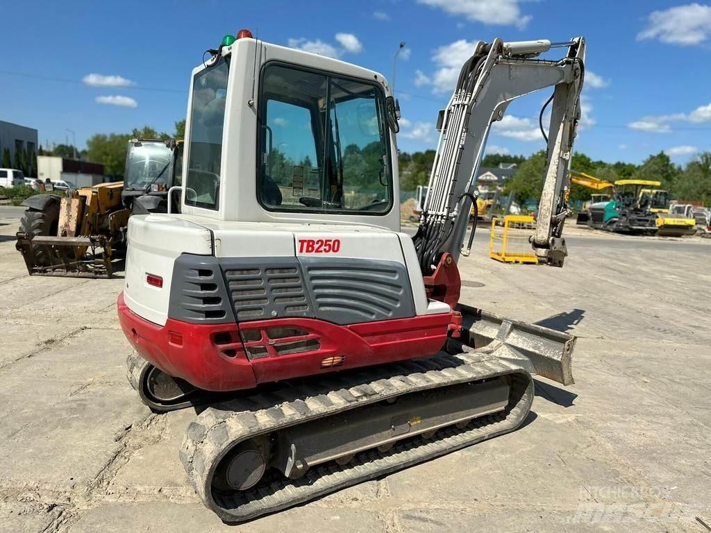 Takeuchi TB250 소형 굴삭기 7톤 미만