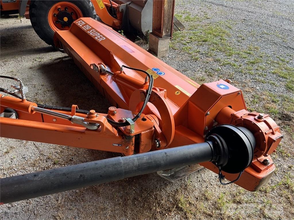 Agrimaster FZL250 목장 제초기 및 토퍼