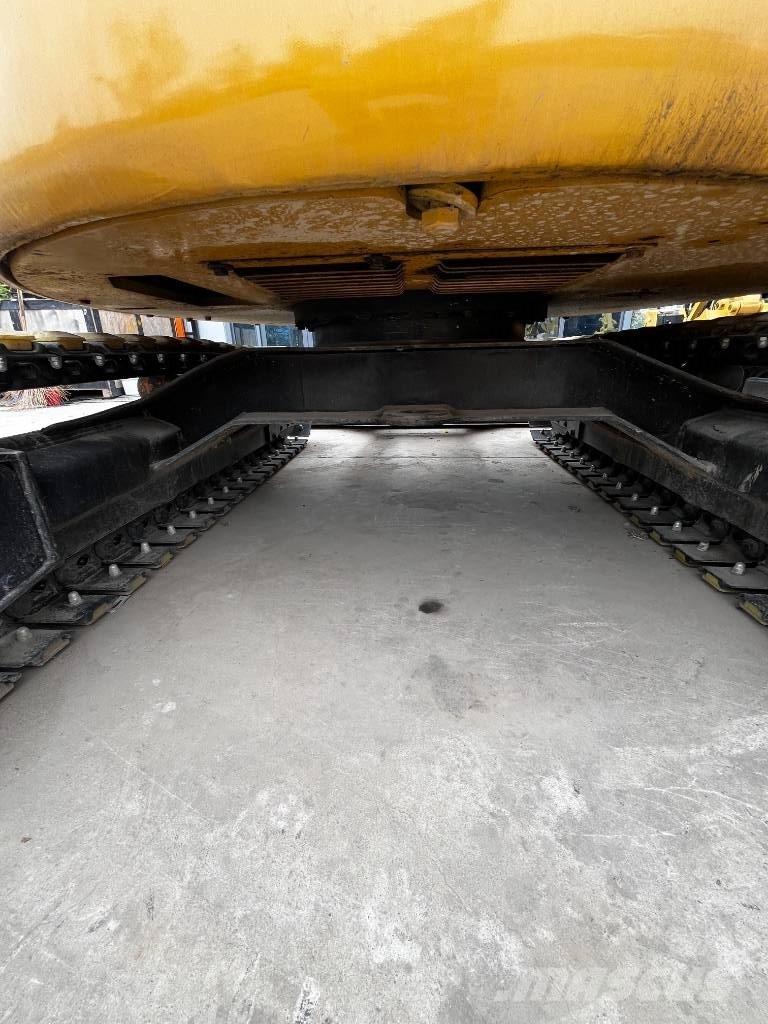 CAT 303.5 E 소형 굴삭기 7톤 미만