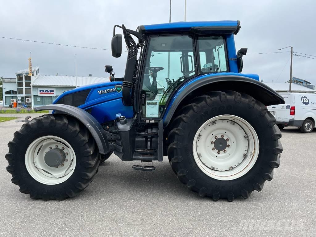 Valtra N163 D 트랙터