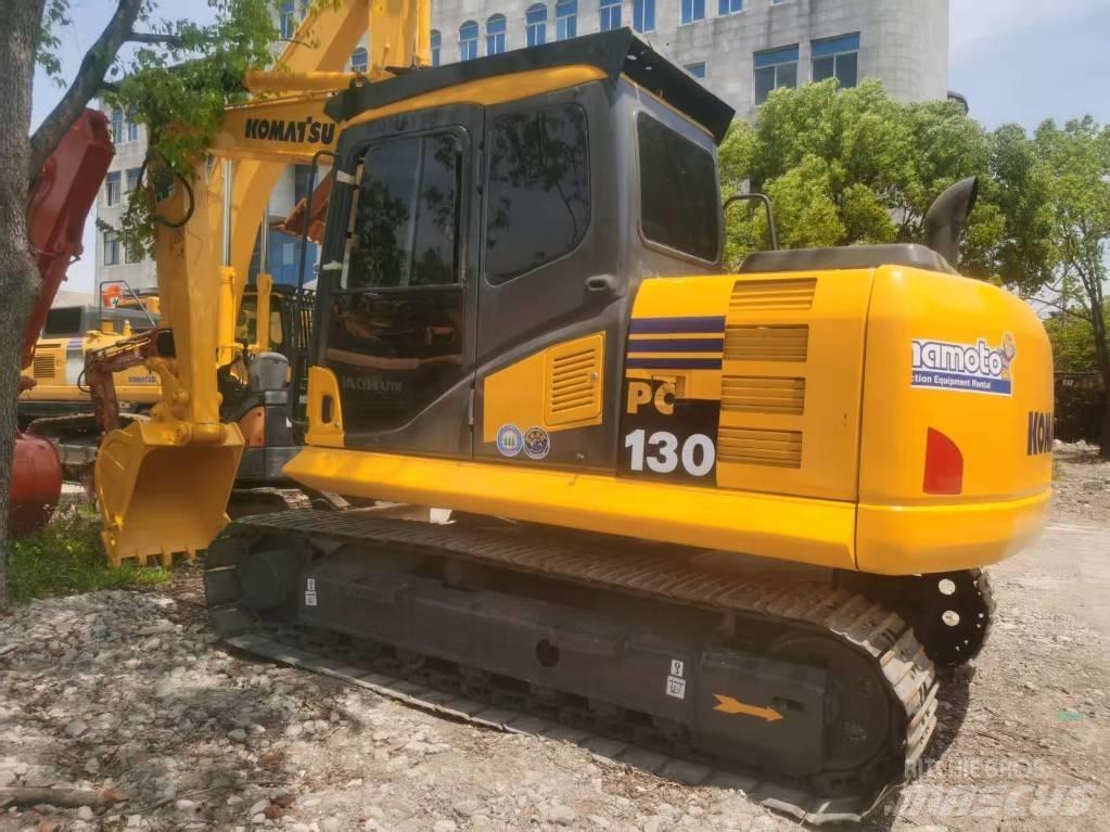 Komatsu PC 130 대형 굴삭기 29톤 이상