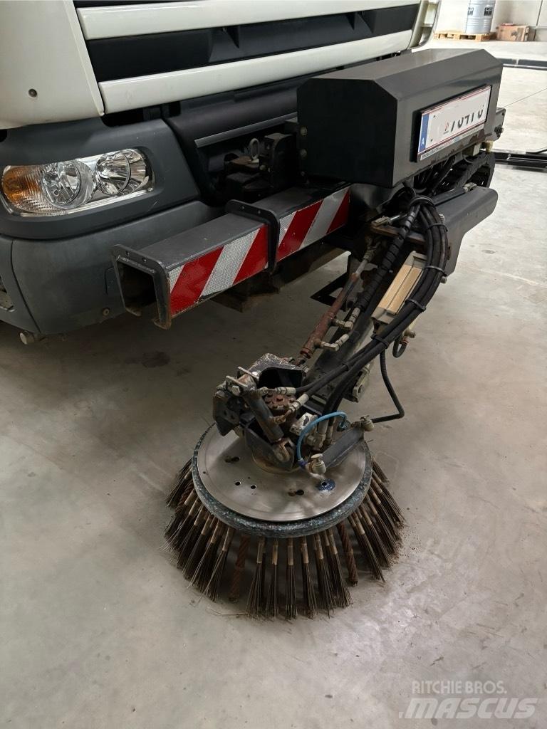 DAF CF 75 도로 청소차