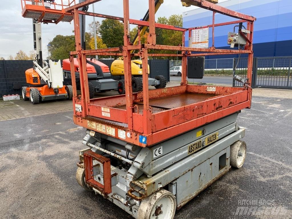 SkyJack SJ4620 가위형 리프트