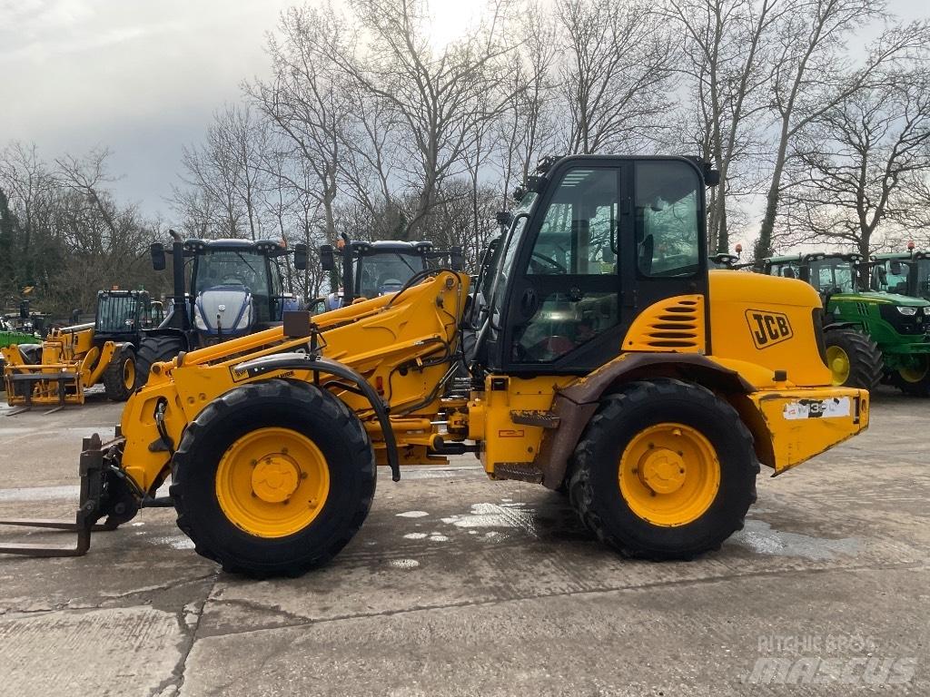 JCB TM 300 텔러 핸들러
