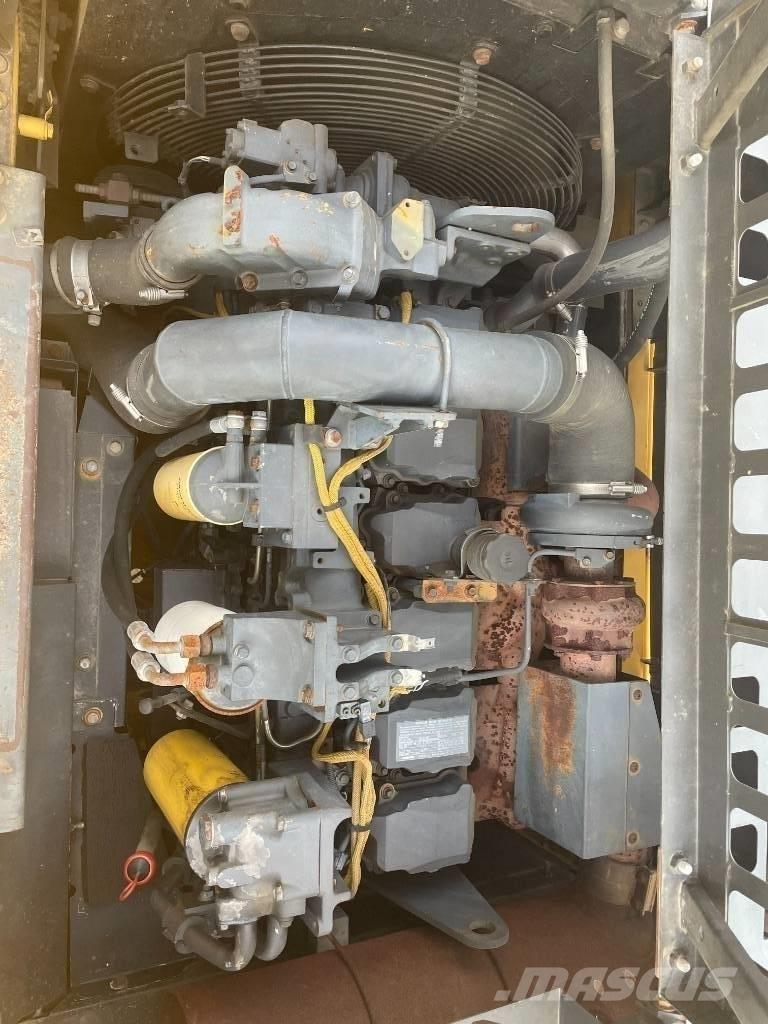 Komatsu PC 400-8 대형 굴삭기 29톤 이상