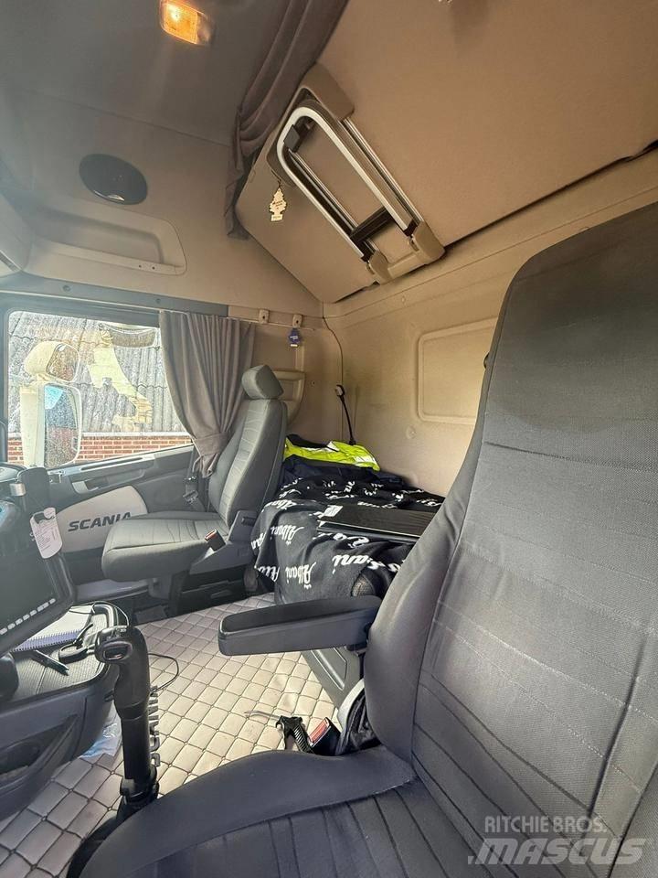 Scania R 620 트랙터 유닛