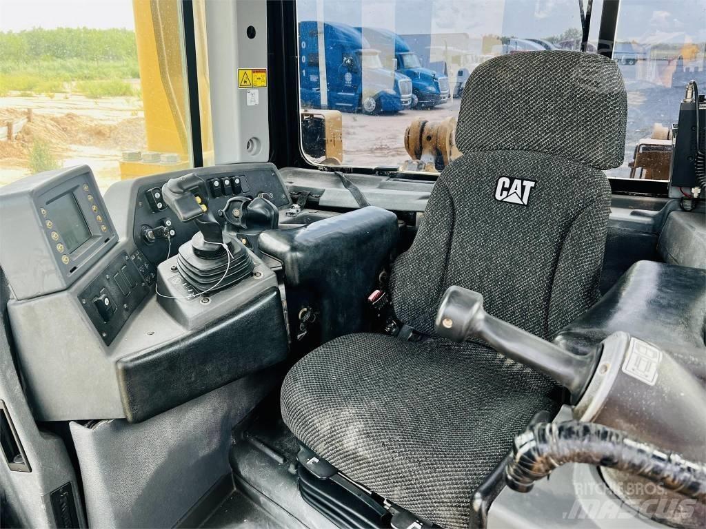 CAT D 8 T 크롤러 도저