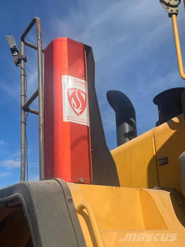 Volvo L 180 E HL  휠로우더