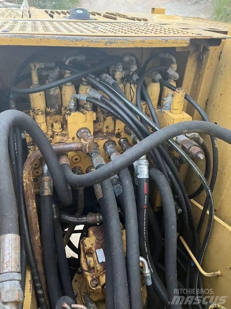 CAT 312 C 대형 굴삭기 29톤 이상