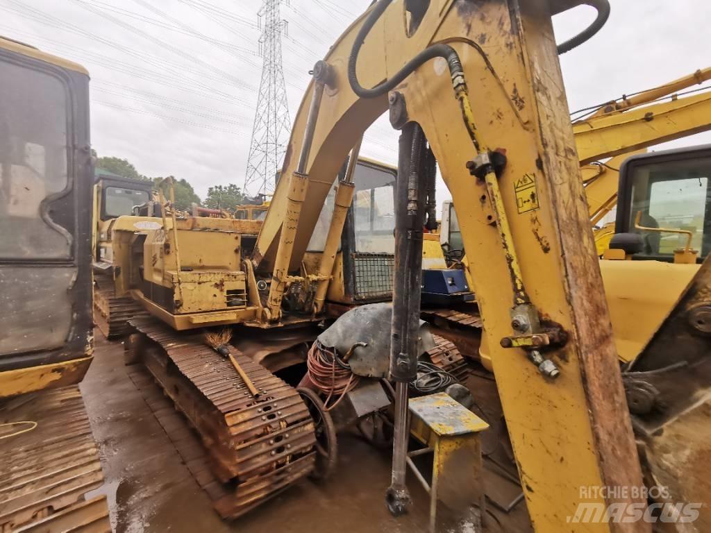 CAT E 120 B 대형 굴삭기 29톤 이상