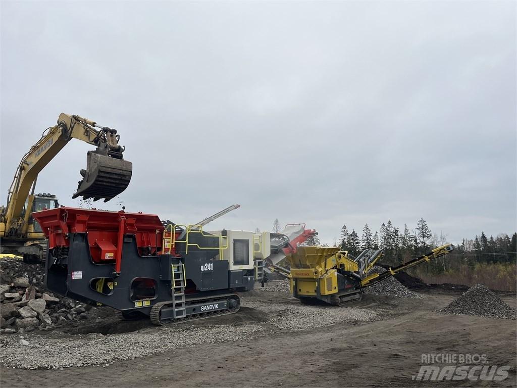 Sandvik QJ 241 이동식 분쇄기
