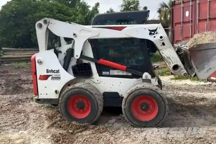 Bobcat S650  스키드로더