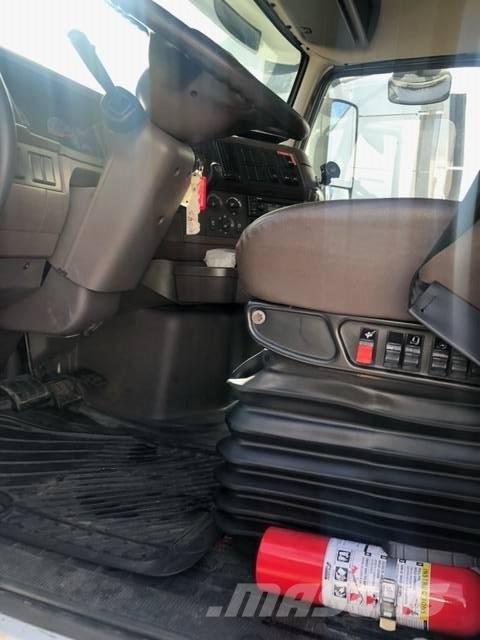 Volvo VNL 트랙터 유닛