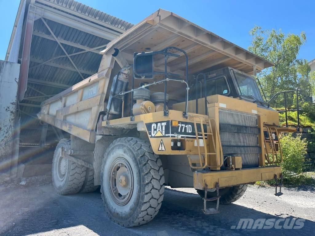 CAT 771D 초대형 덤프 트럭