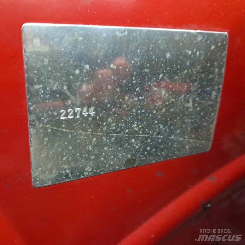 Yanmar YM 1700 트랙터