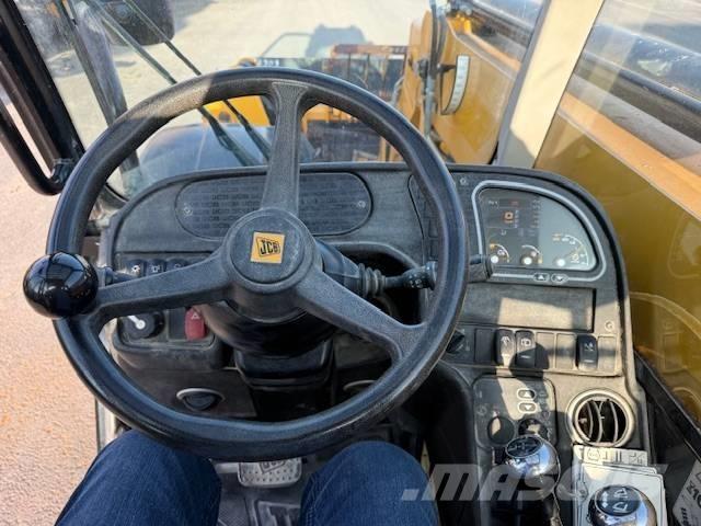 JCB 533-105 텔러 핸들러
