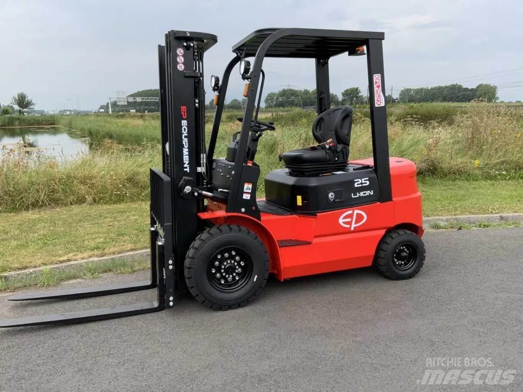 EP EFL 252 XS 전동 지게차