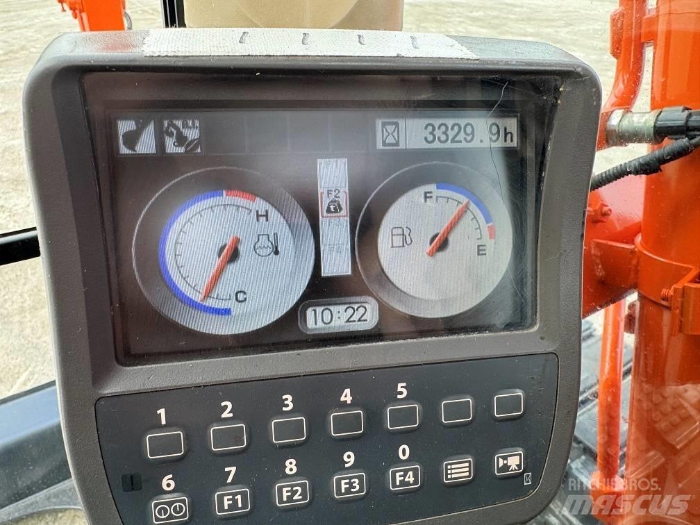 Hitachi ZX 70-3 중형굴삭기 7톤-28톤