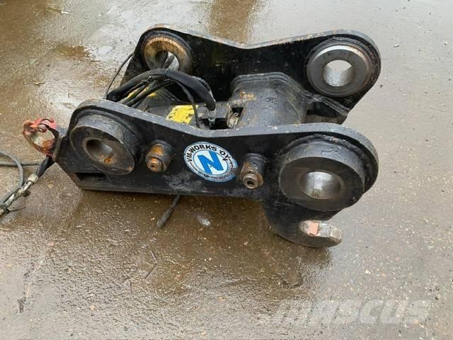 CAT 329 E 330F 퀵 커넥터