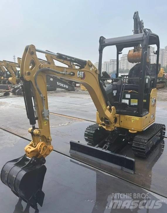 CAT 2024 CAT 301.7 소형 굴삭기 7톤 미만