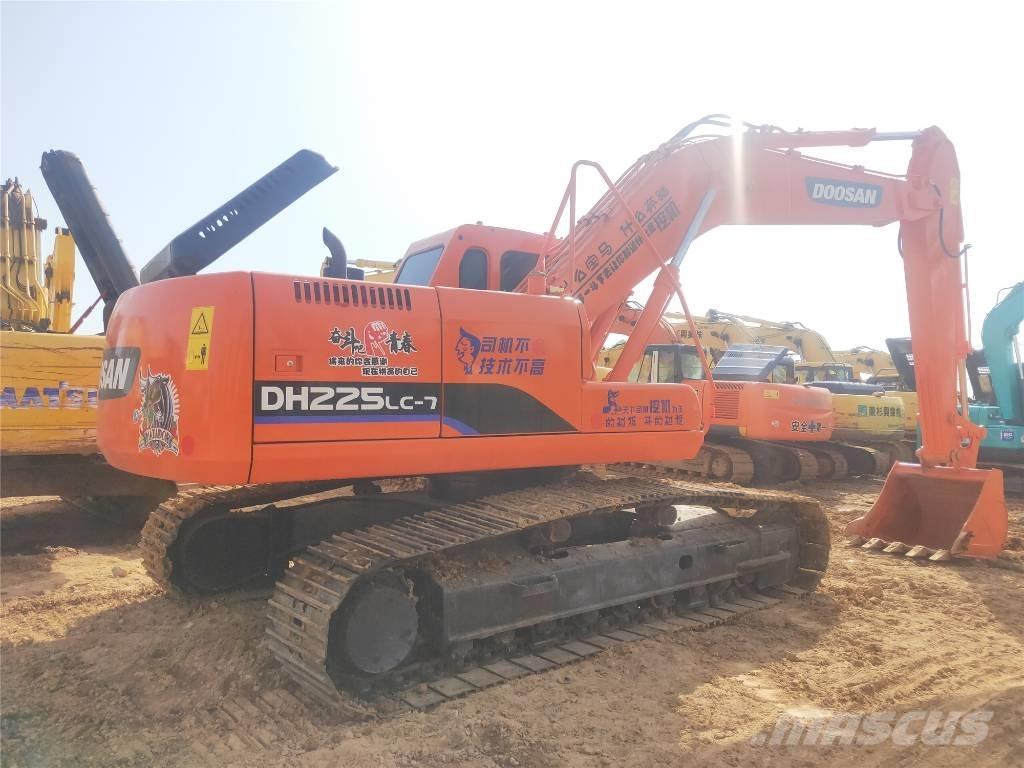 Doosan DH225LC-7 대형 굴삭기 29톤 이상