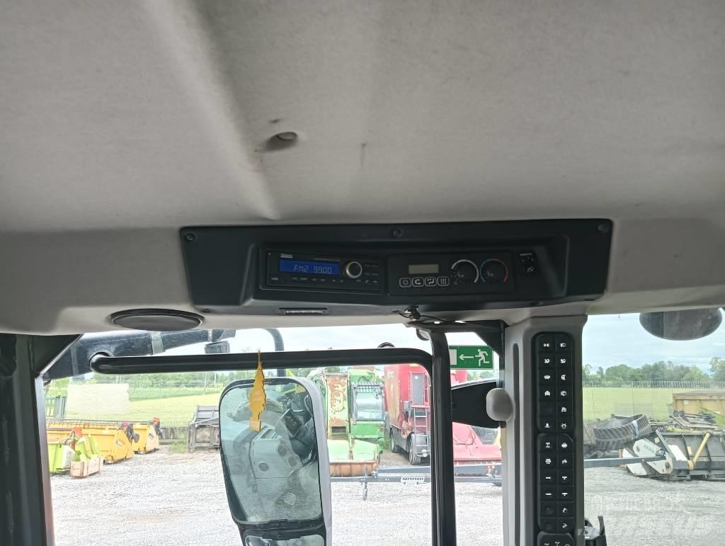 JCB Fastrac 4220 트랙터