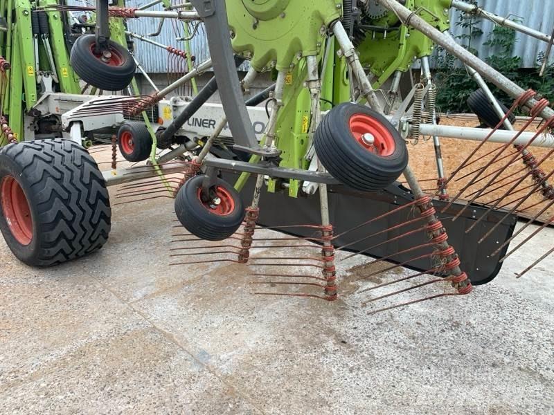 CLAAS Liner  4000 수확기