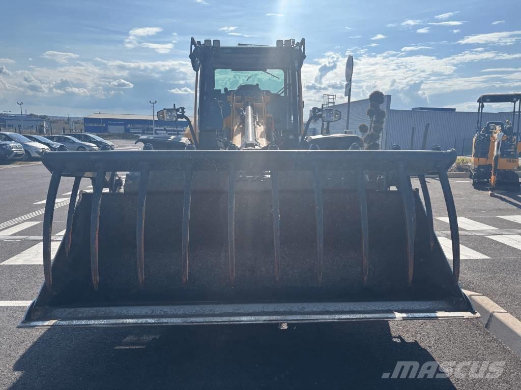 JCB TM 320 S 농업용 텔레 핸들러
