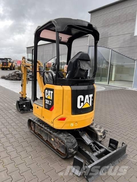 CAT 301.7 CR 소형 굴삭기 7톤 미만