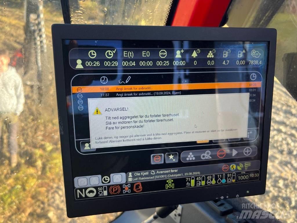 Komatsu 901XC 원목 하베스터