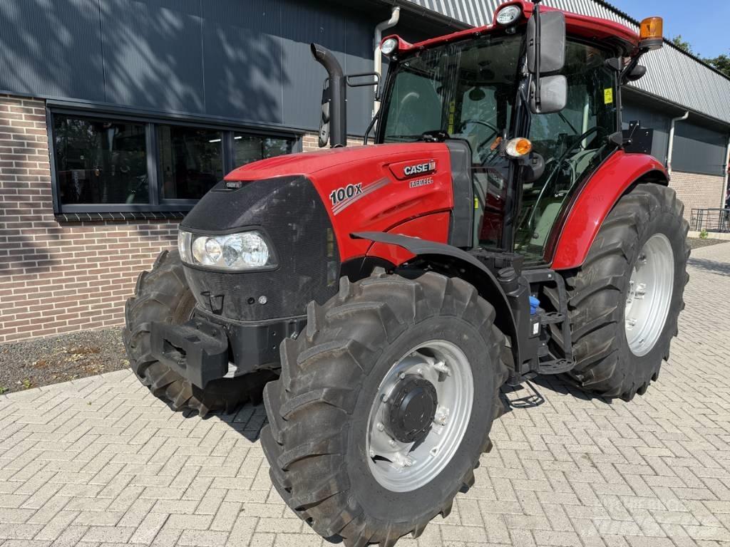 CASE Farmall 100X 트랙터