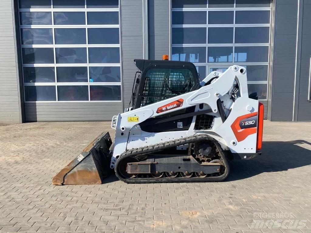 Bobcat T 590  스키드로더