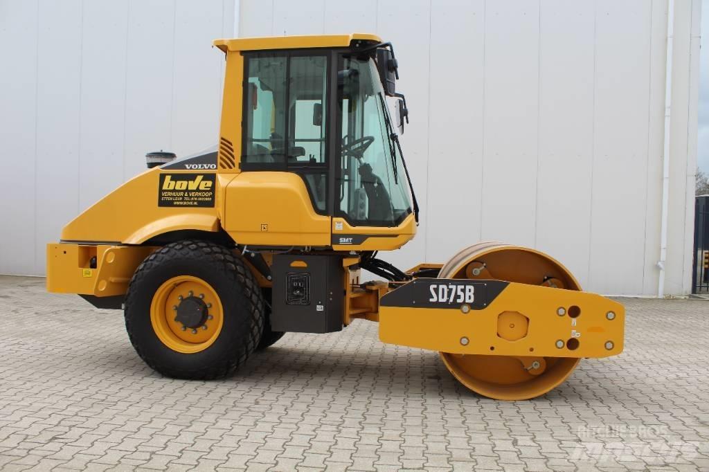 Volvo SD 75 B 싱글 드럼 롤러