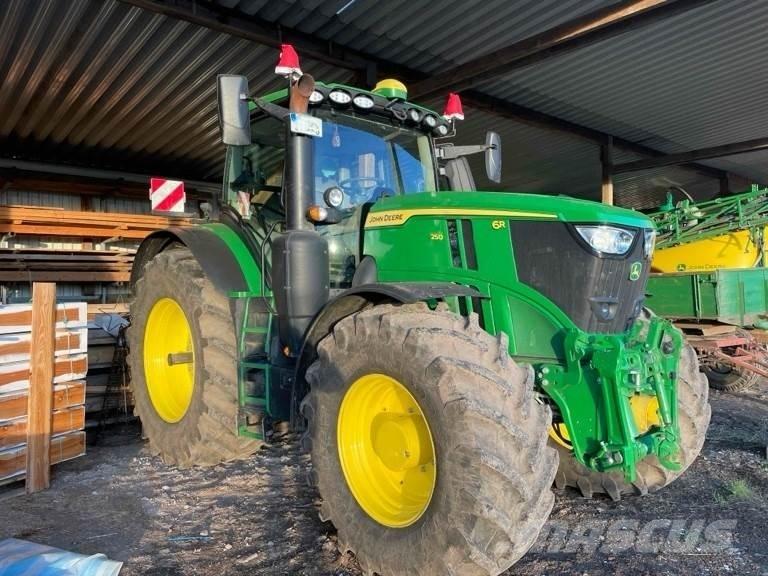 John Deere 6R 250 트랙터
