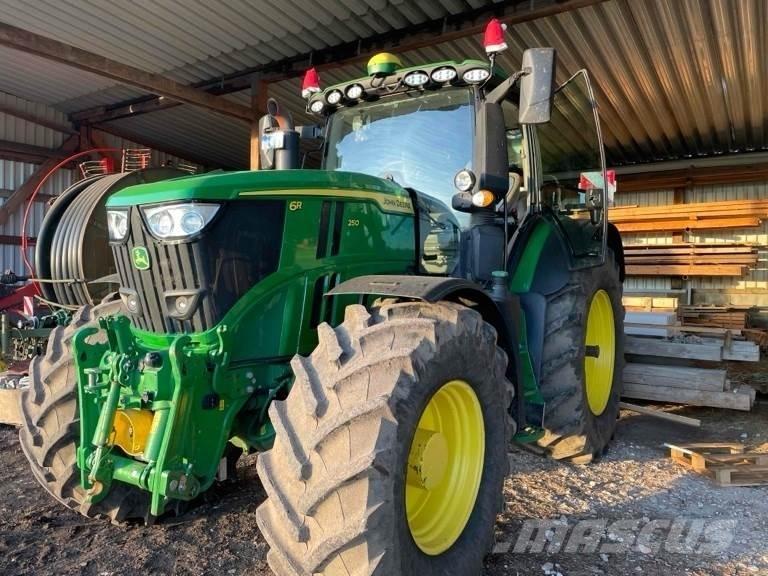 John Deere 6R 250 트랙터