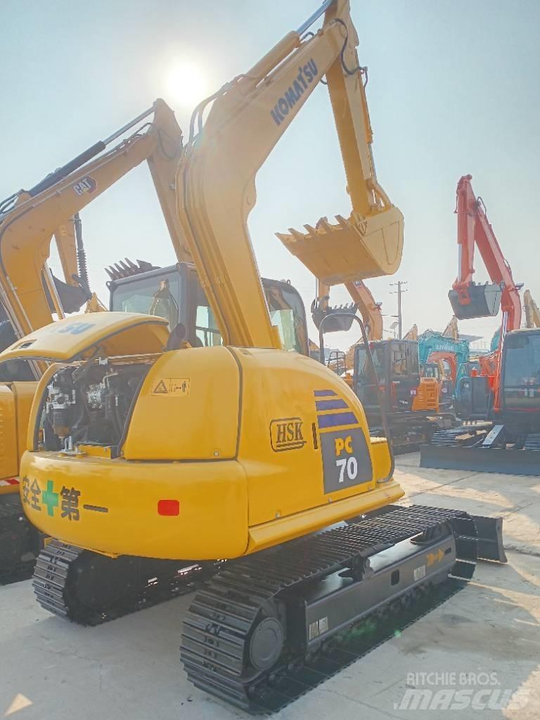 Komatsu PC 70 소형 굴삭기 7톤 미만