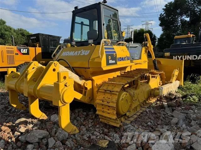 Komatsu D 85 EX 크롤러 도저
