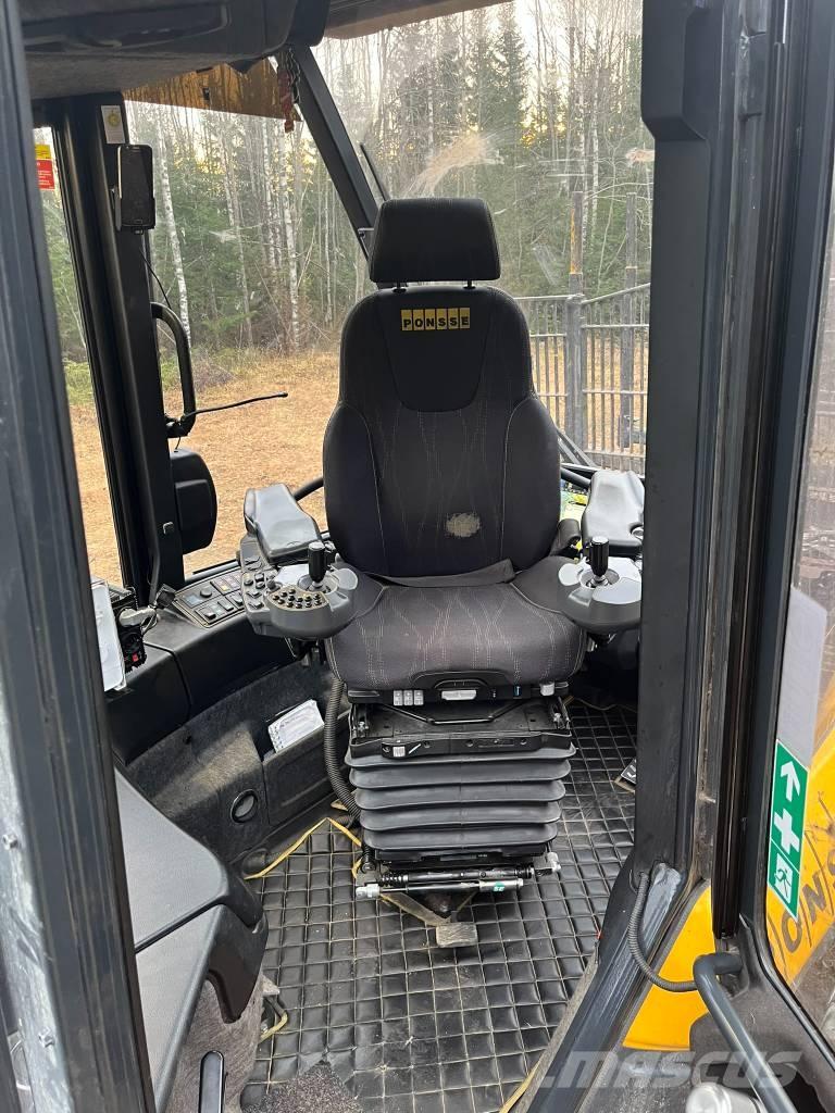 Ponsse Elephant King 원목 포워더