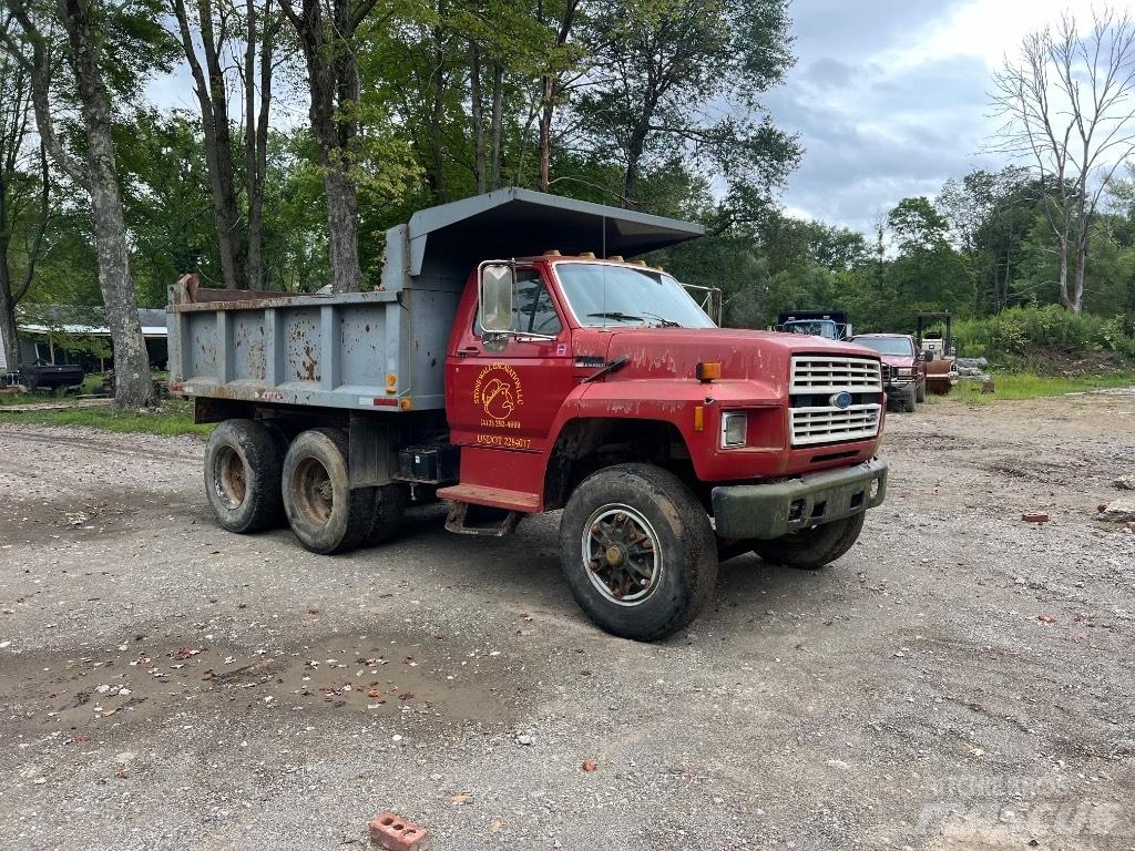 Ford F900 덤프 트럭