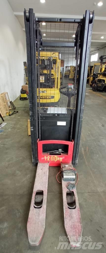 Hyster S 1.2 핸드 파레트 스태커
