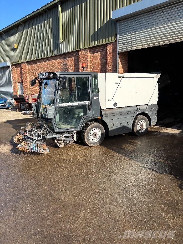 Schmidt Swingo 200 + 도로 청소차