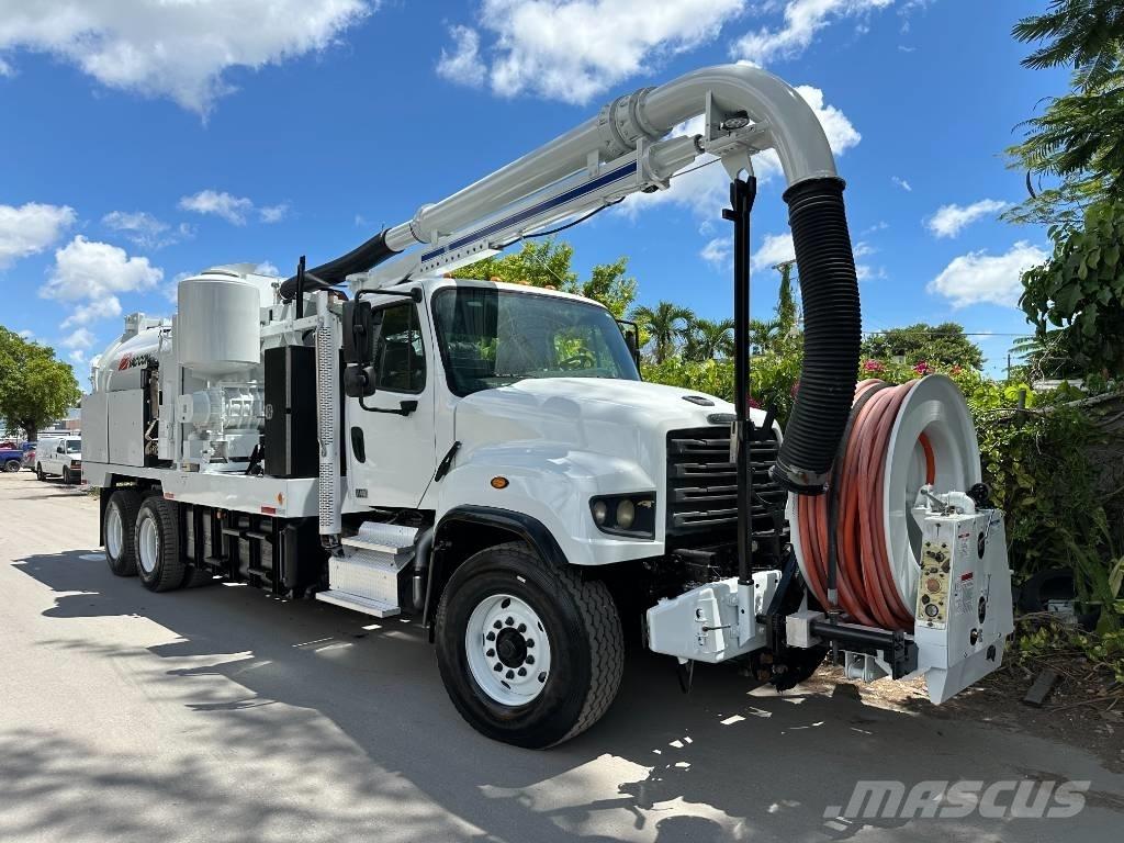 Freightliner 114 SD 콤비/진공 트럭