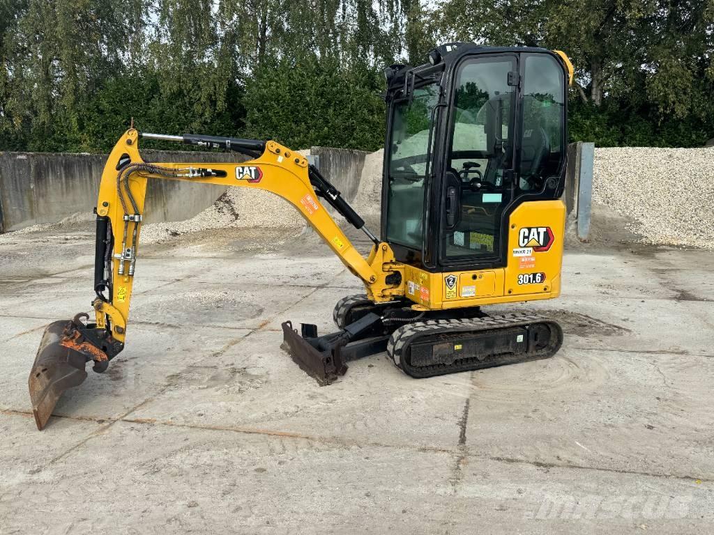 CAT 301.6 소형 굴삭기 7톤 미만