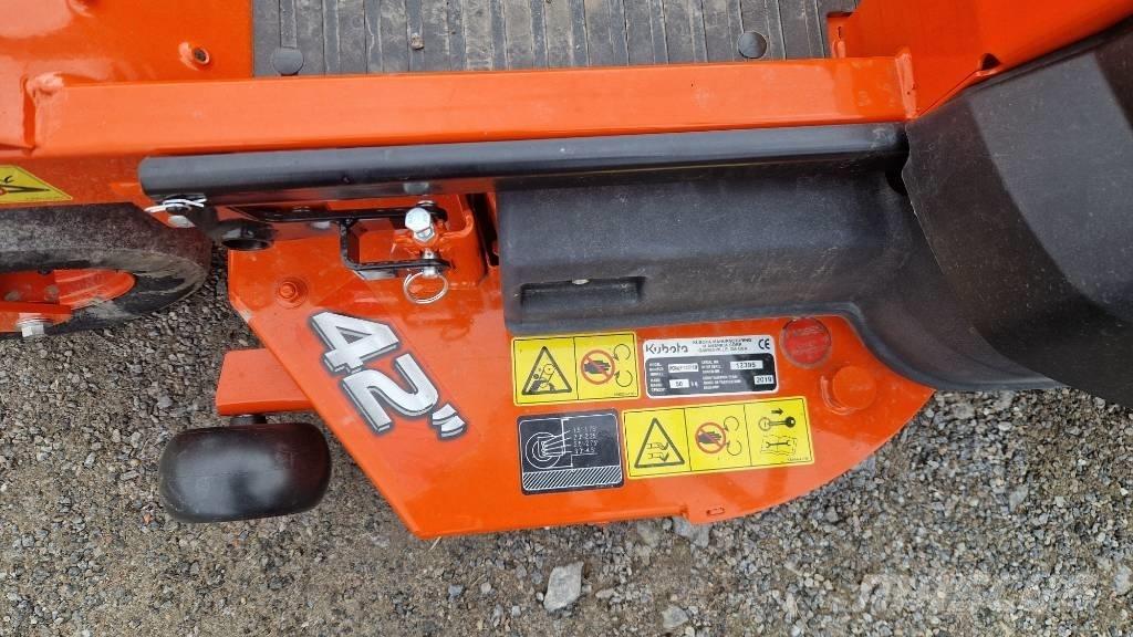 Kubota Z 122 RKW 회전식 잔디깎기